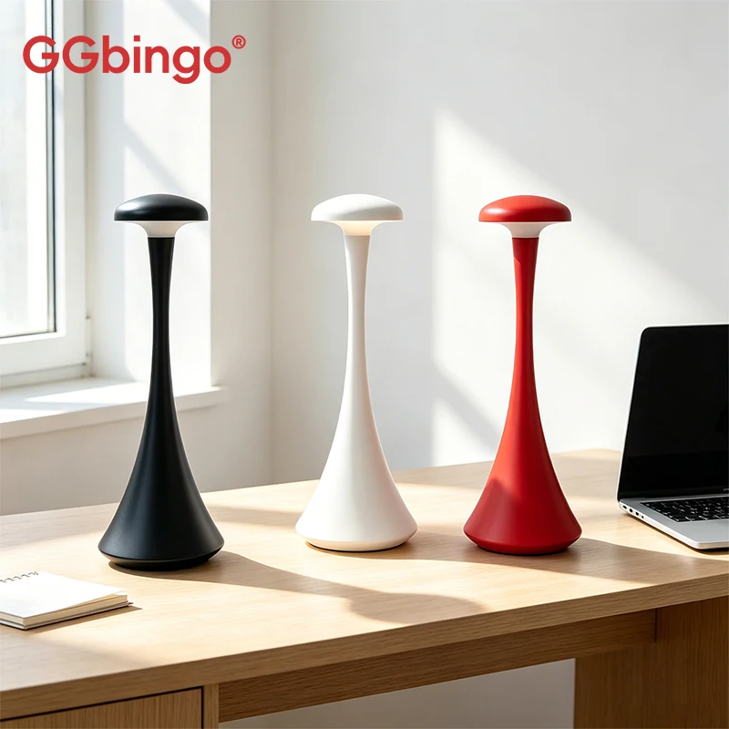 Mushroom Table Lamp - Luminária de Mesa GGbingo em Formato